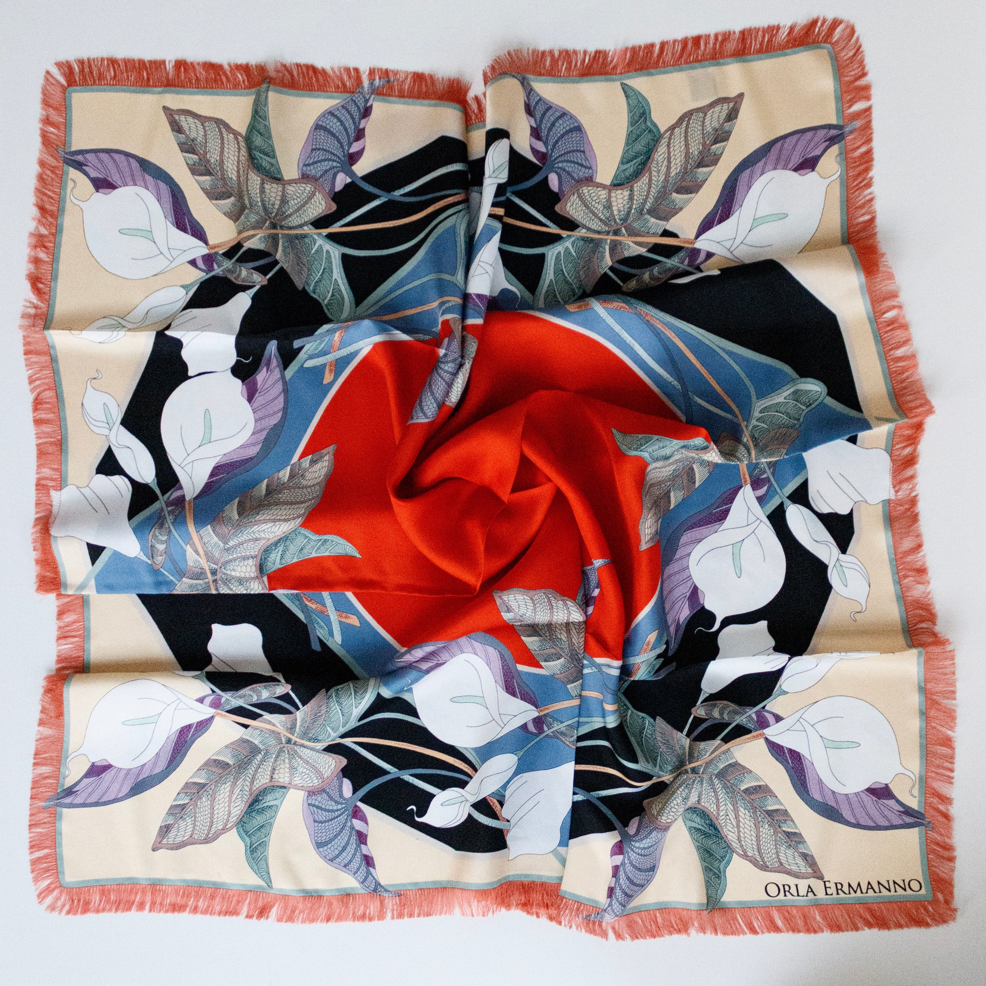 Fringed Lily wreath Black